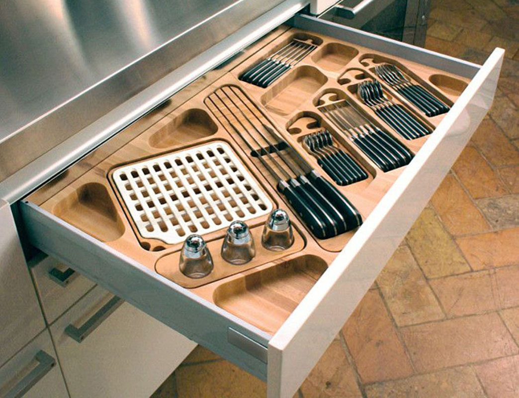 04- Kitchen Accesories 2 - 1044 x 800 px