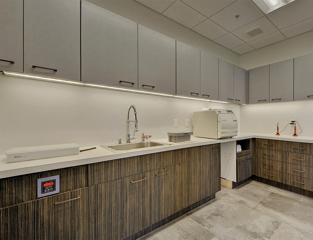 07- Lab cabinets - resized - 1044x800 px
